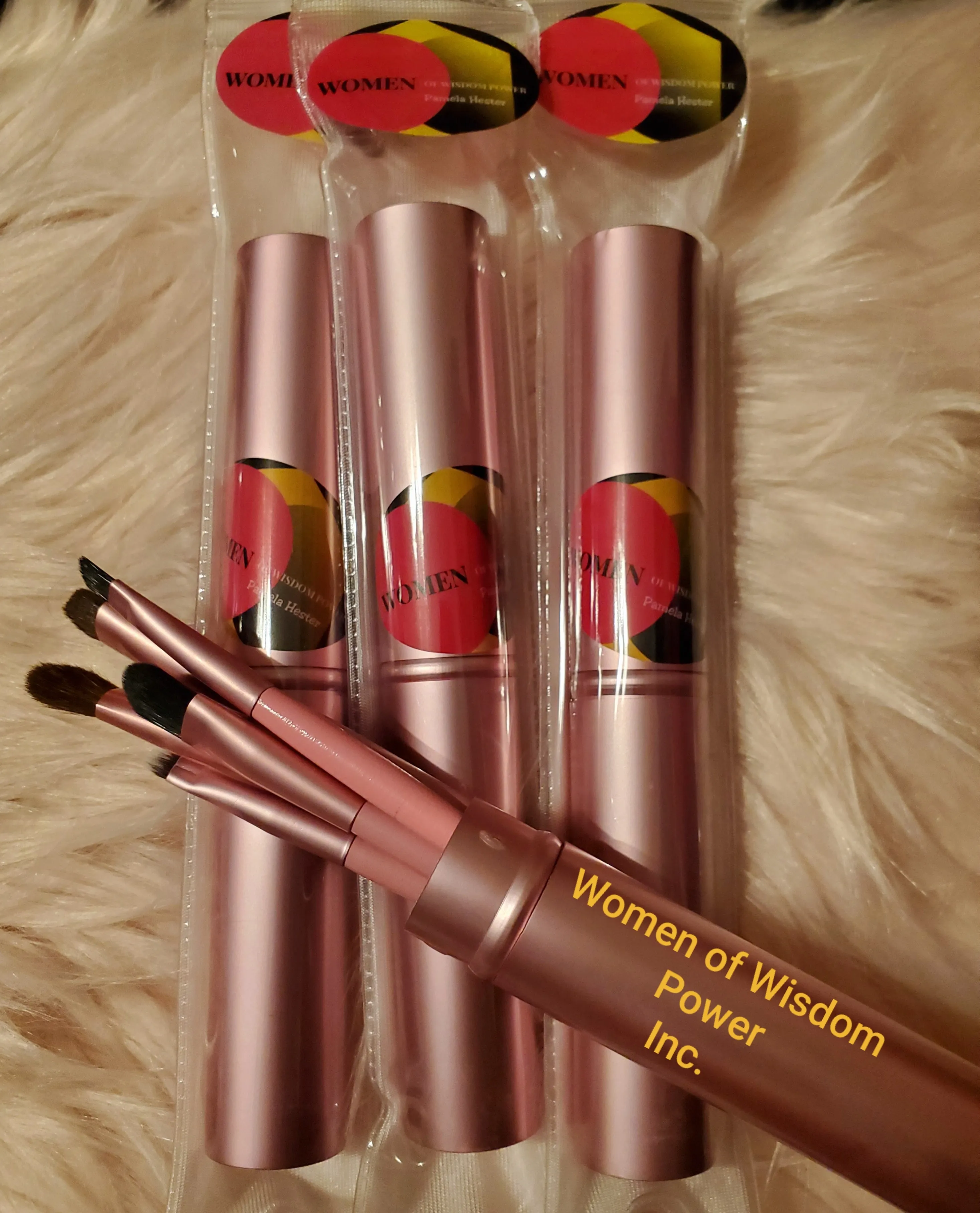 5 PIECE SET PINK MAKEUP BRUSHES TUBE