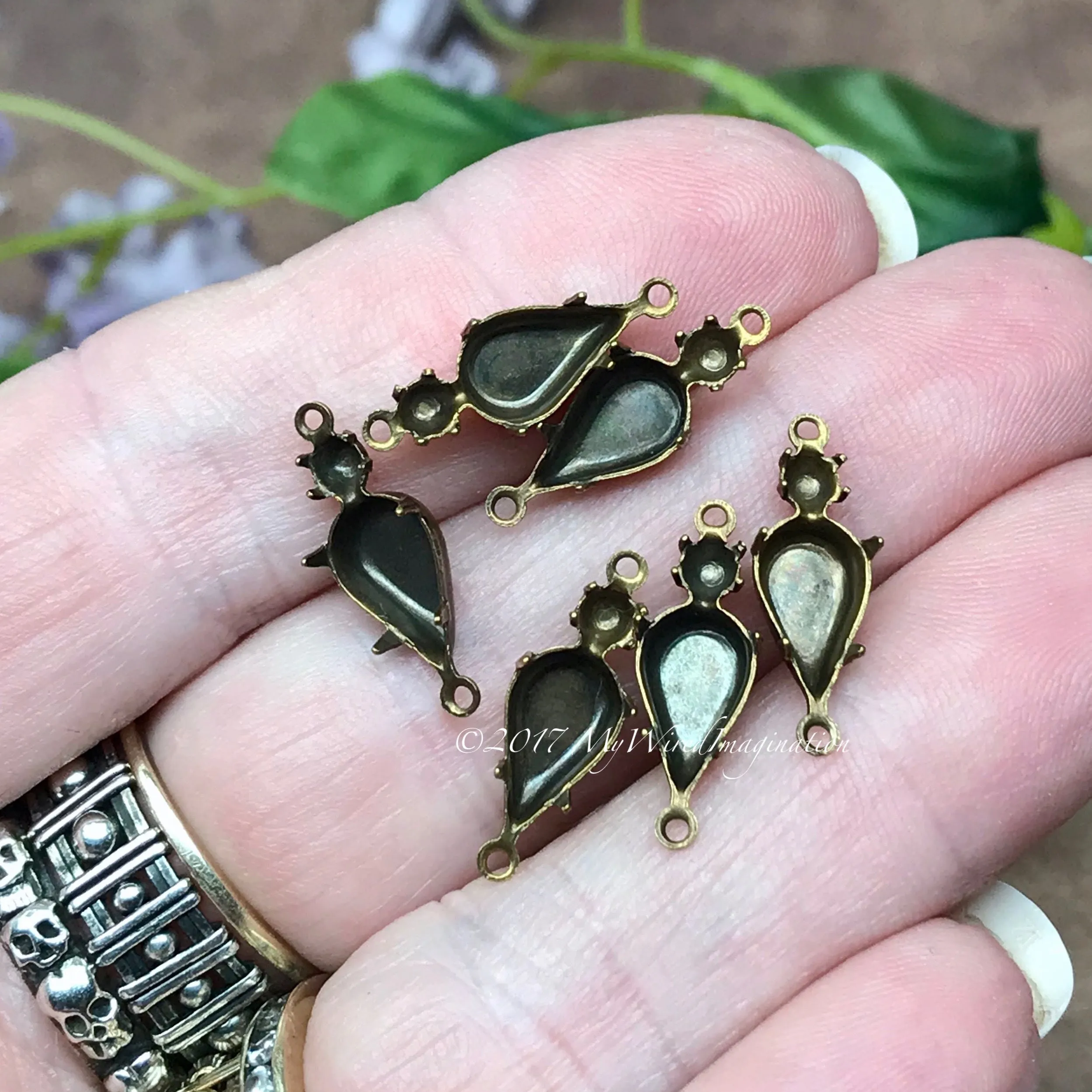 6 Pieces, 2 Stone 2 Loop Settings, For 10x6mm Pear and 25pp Round, Empty Setting