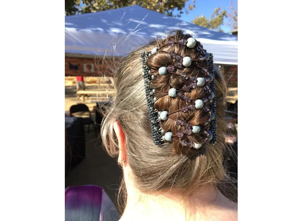 African Butterfly Wire Hair Clip - 11 Tong 425