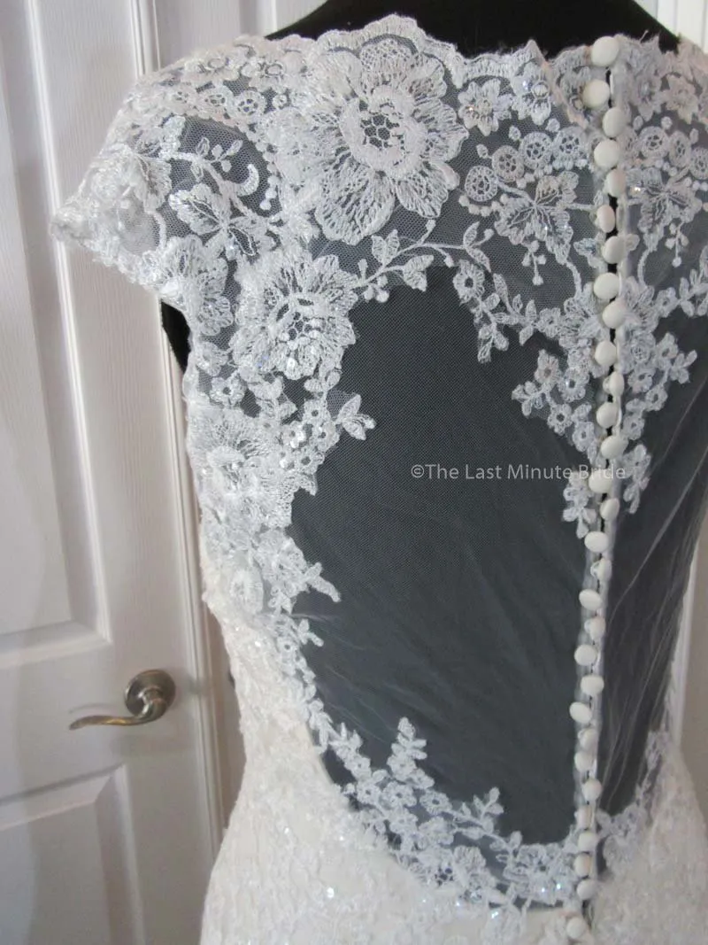 Allure Bridals 2864 Iv/Gold 16