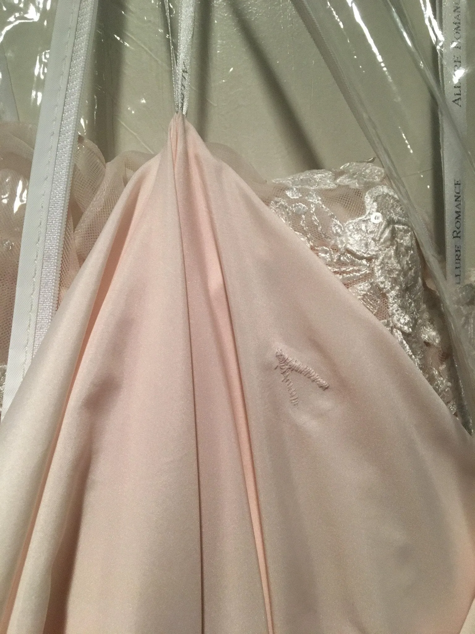 Allure Bridals 2900