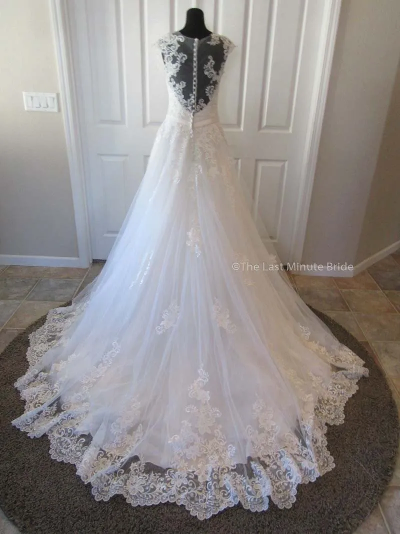 Allure Bridals Style L426