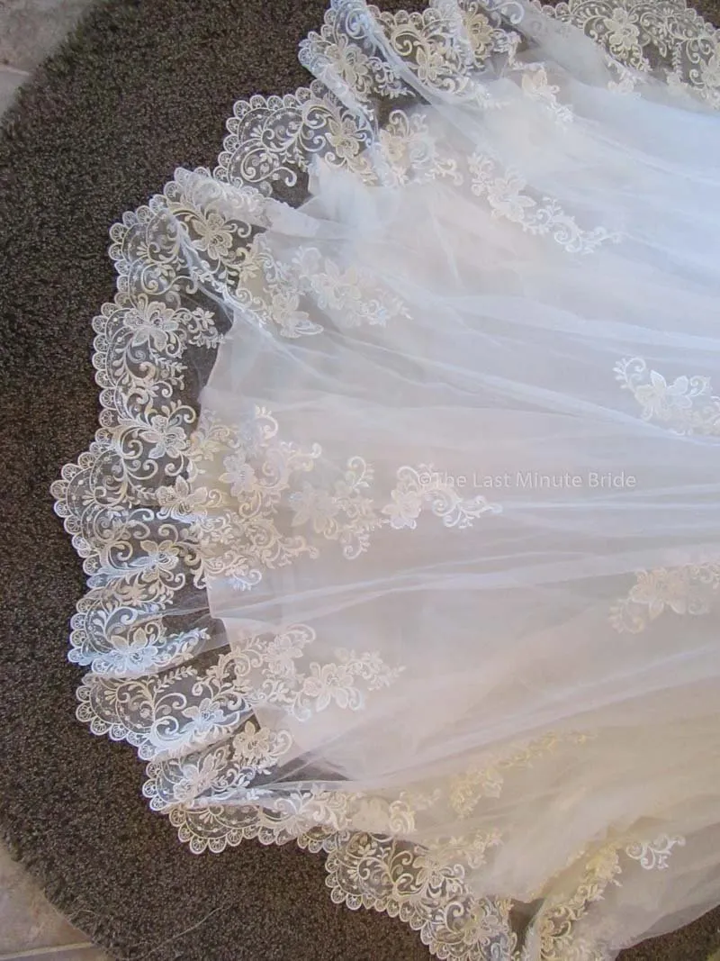 Allure Bridals Style L426