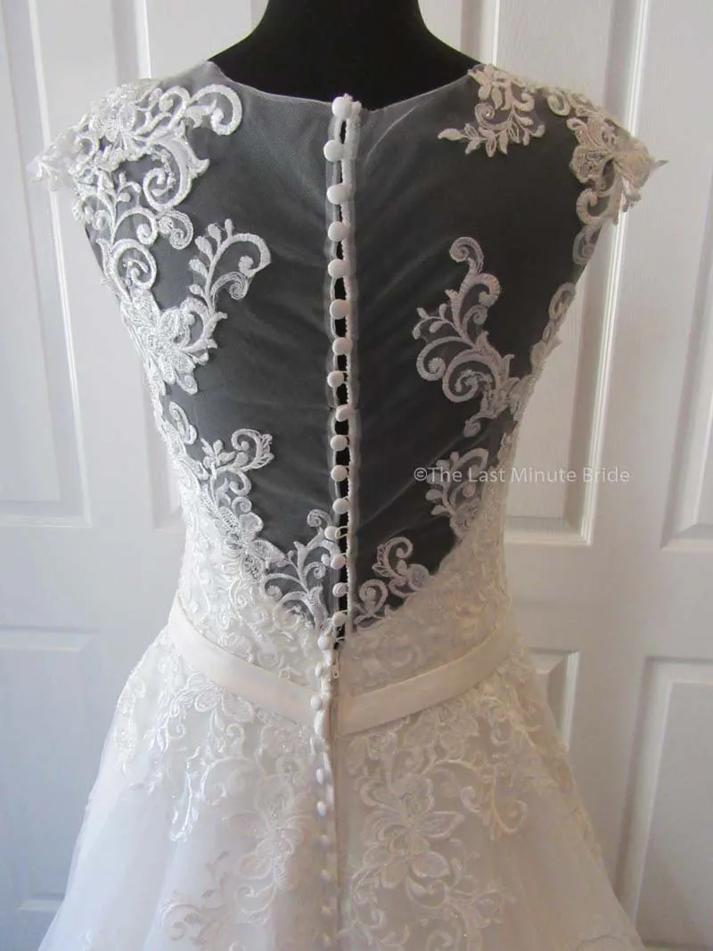 Allure Bridals Style L426