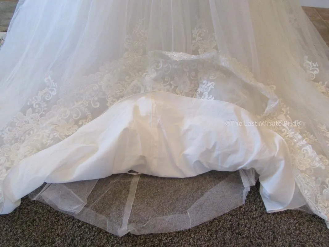 Allure Bridals Style L426