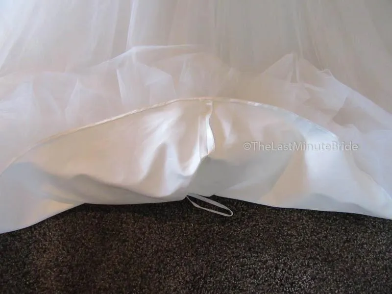 Allure Bridals W377