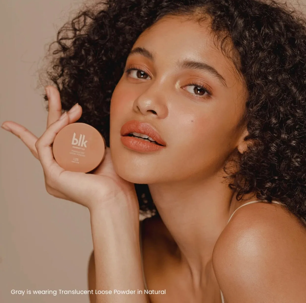 BLK Universal Translucent Loose Powder