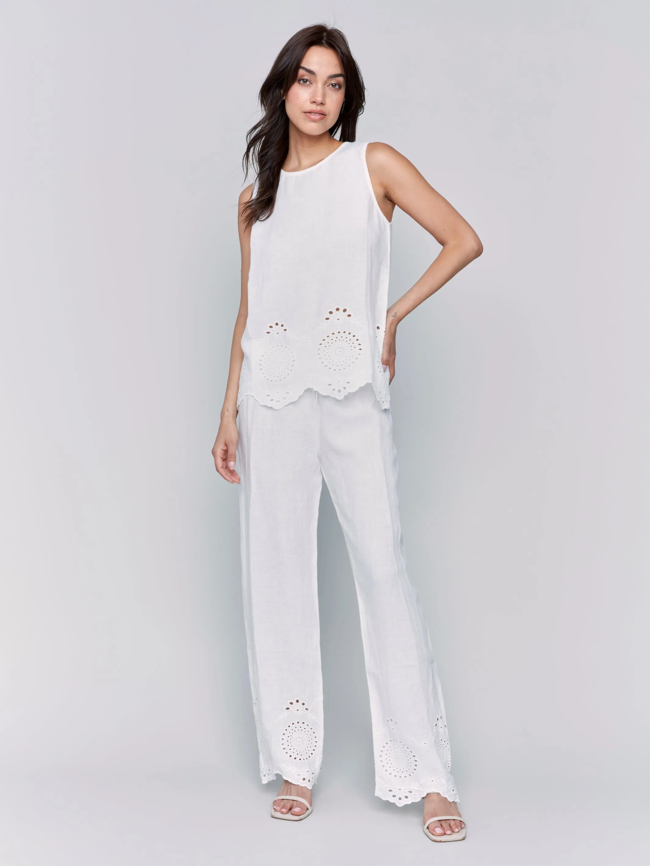 CB Slvless Embr. Cotton Top