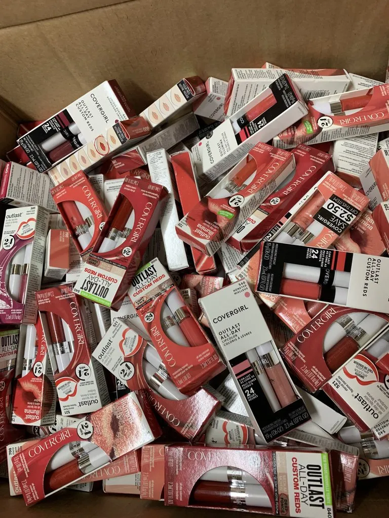 COVERGIRL ASSORTED OUTLAST LONGWEAR LIPSTICK