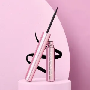 Draw the line liquid liner