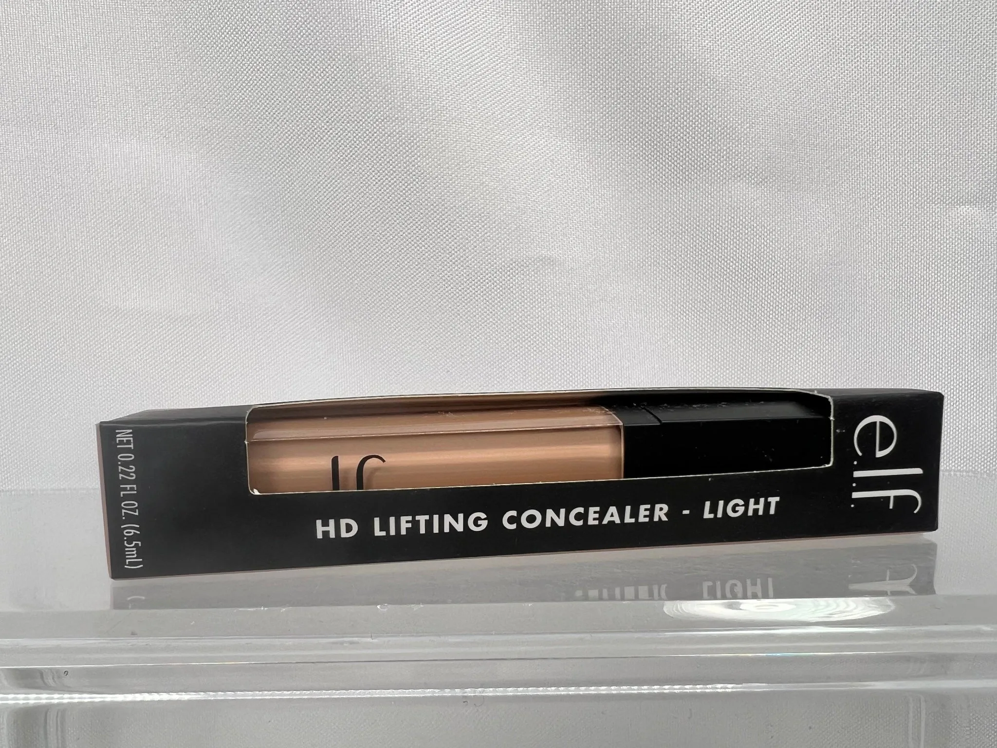 e.l.f. HD HIGH LIFTING CONCEALER  LIGHT  ELF DISCONTINUED NEW IN BOX HTF