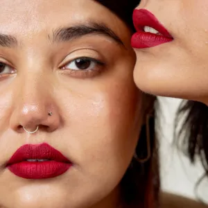 ERA BEAUTY VELVET LIQUID MATTE LIPSTICK SHADE SIMP