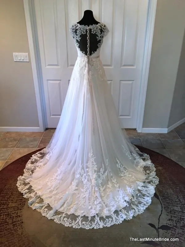 Essense of Australia D1999 size 14