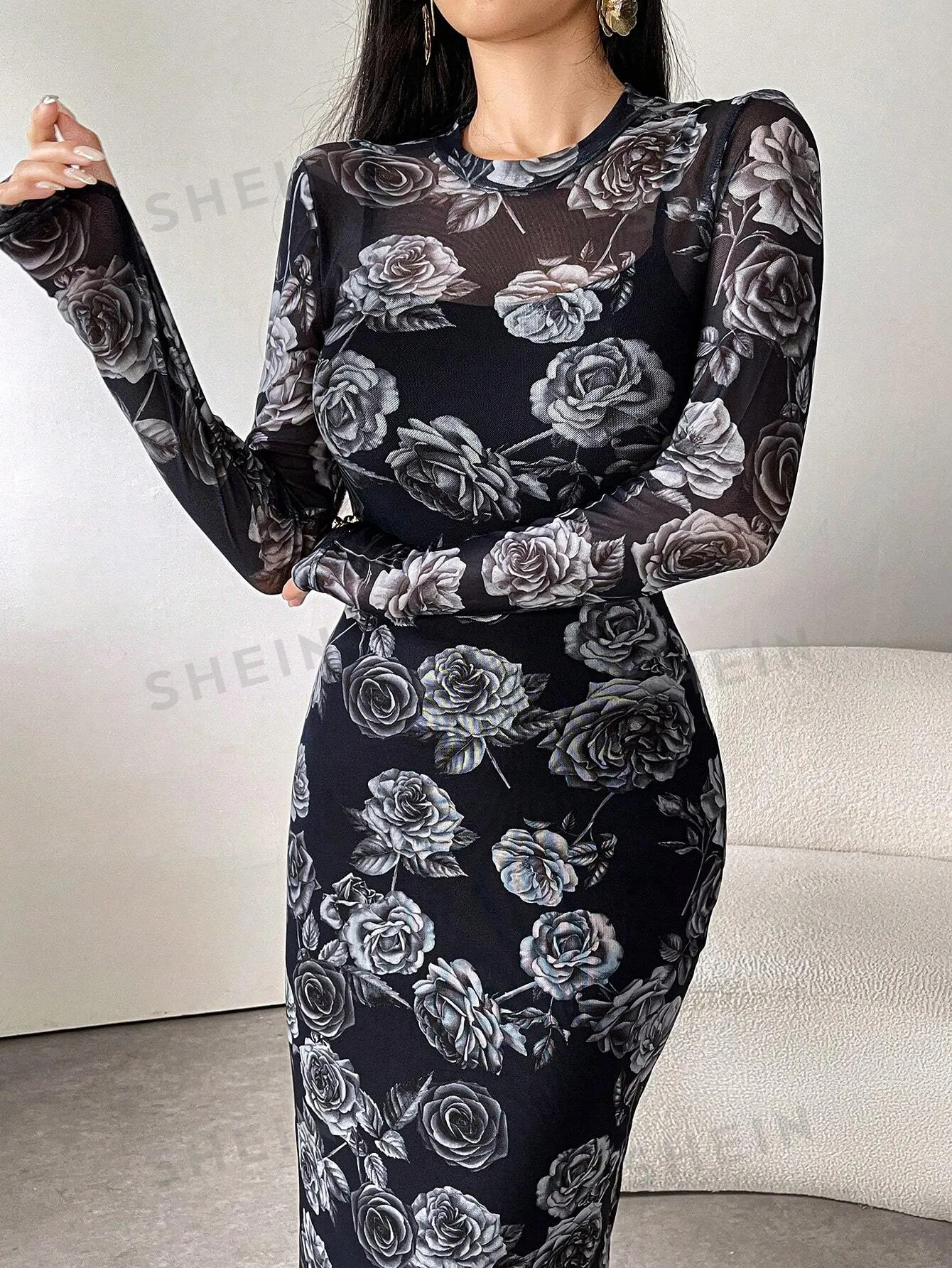 Fitted Floral Print Bodycon Dress
