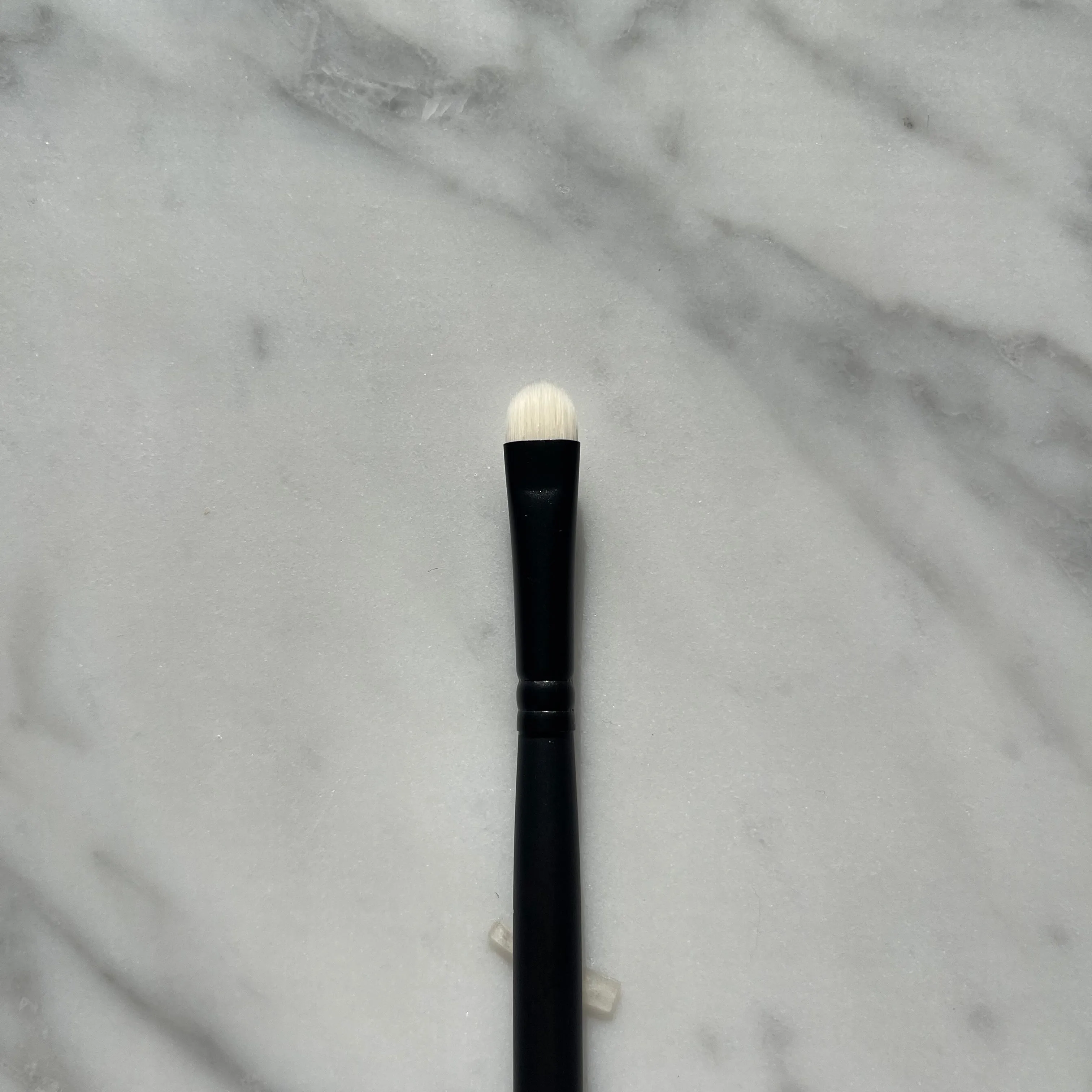 HD White Small Chisel Brush