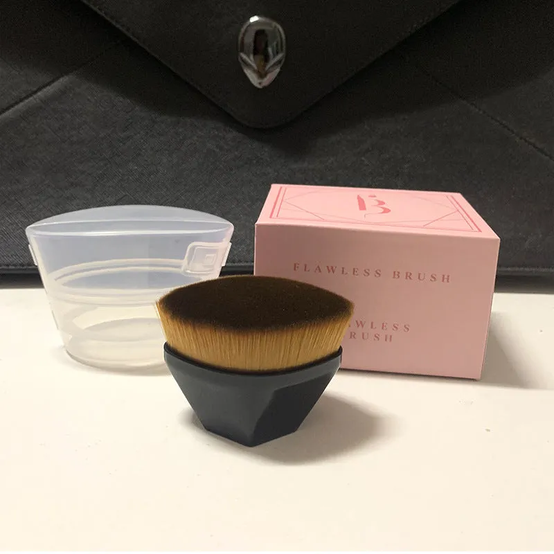High-density seamless foundation brush