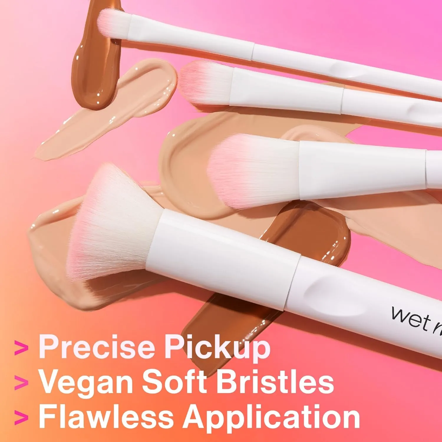 Kabuki Brush, Flat Top for All Formulas, Densely-Packed Synthetic Bristles, Ergonomic Handle for Comfortable Control