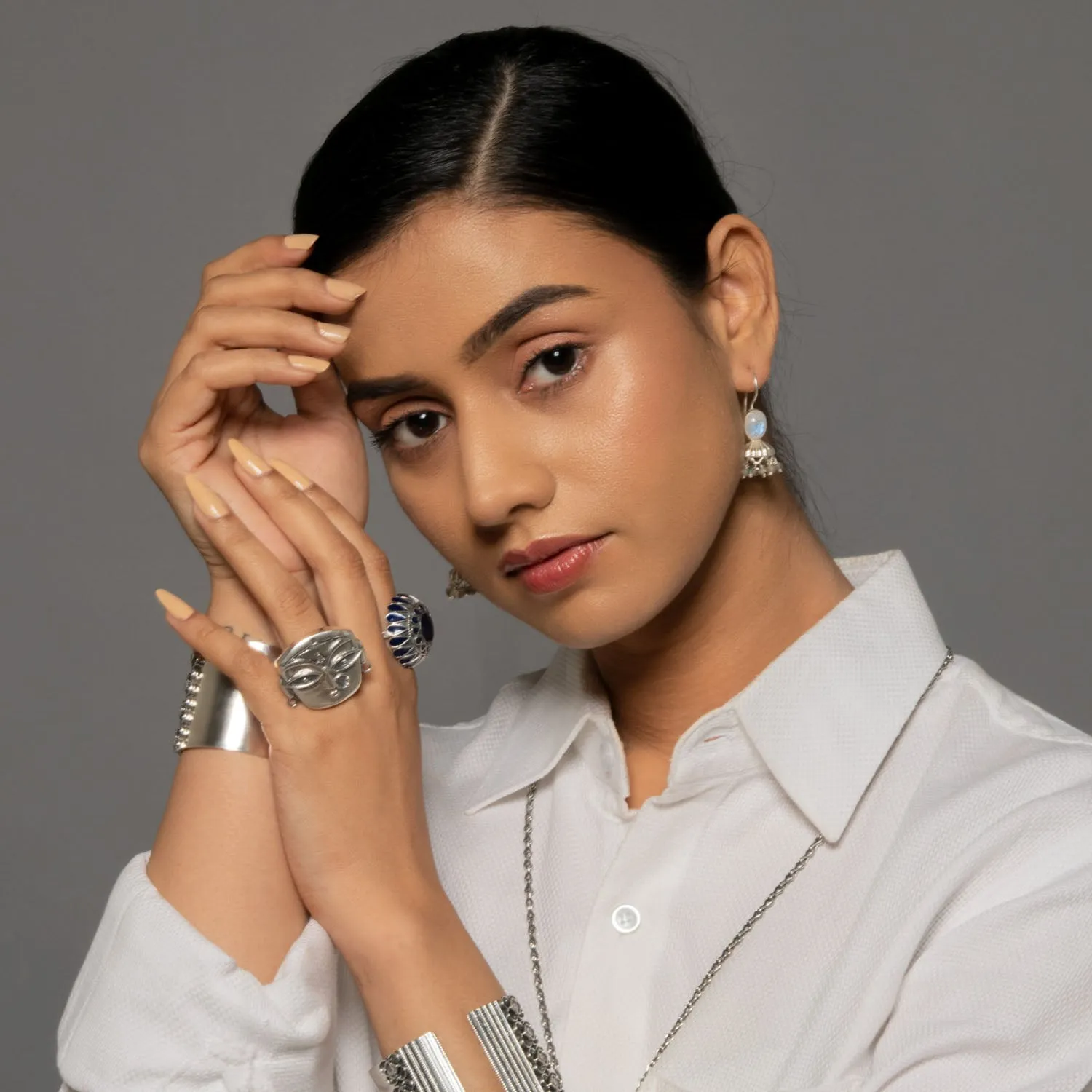 Kumud Earrings Moonstone