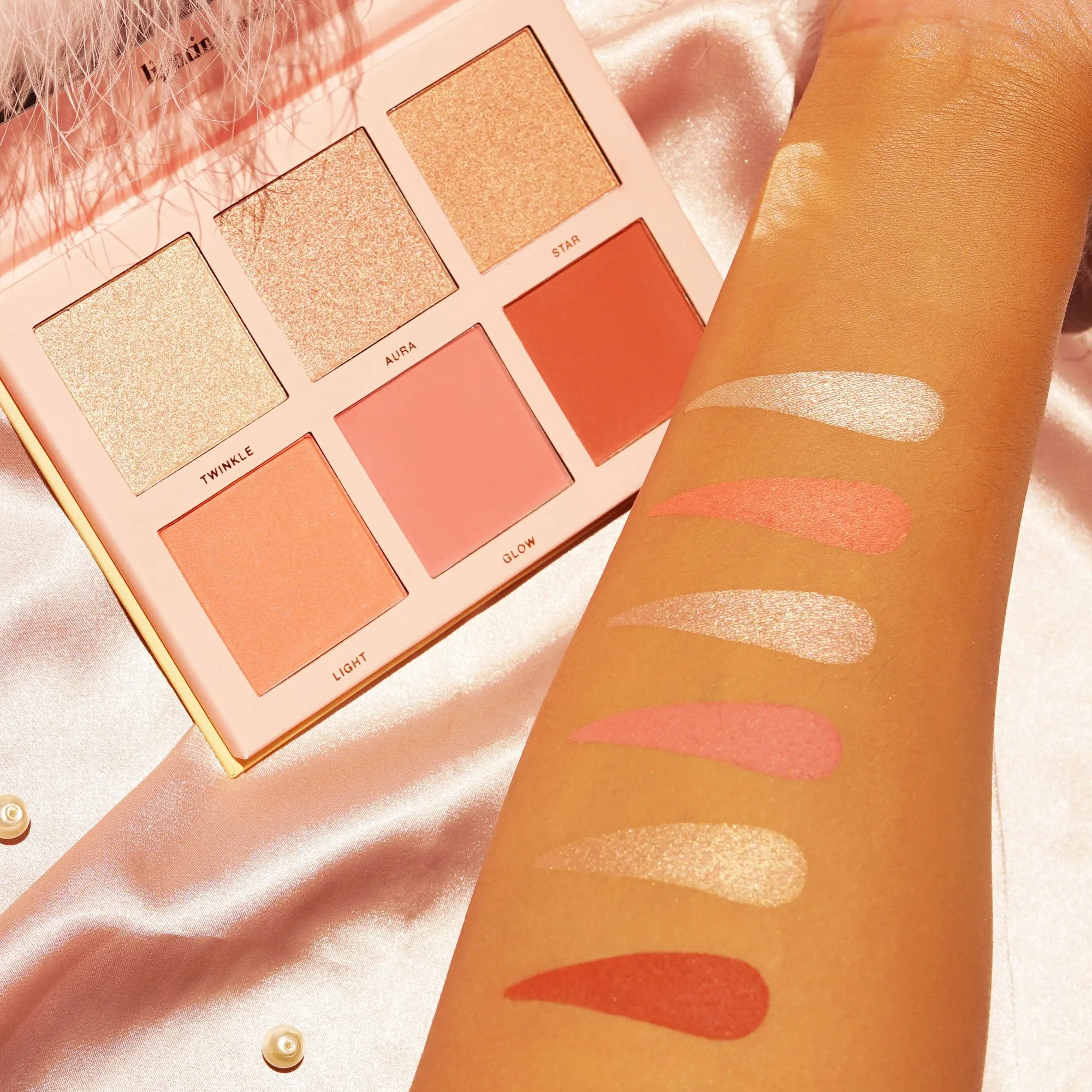 Lighting Hour Blush & Highlight Palette