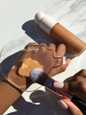 Lina Zuniga Heart Palette
