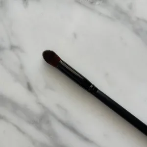 Lux Eye Contour Brush