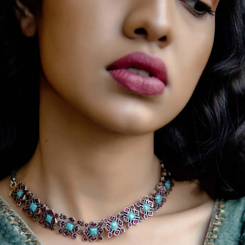 Mehr Necklace