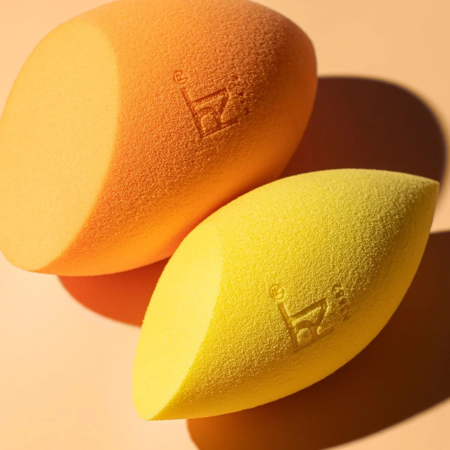 Miracle Complexion Sponge   Concealer Sponge Duo, Makeup Blending Sponges for Foundation & Concealer, Offers Light to Medium Coverage, Natural, Dewy Makeup, Latex-Free Foam 2 Count