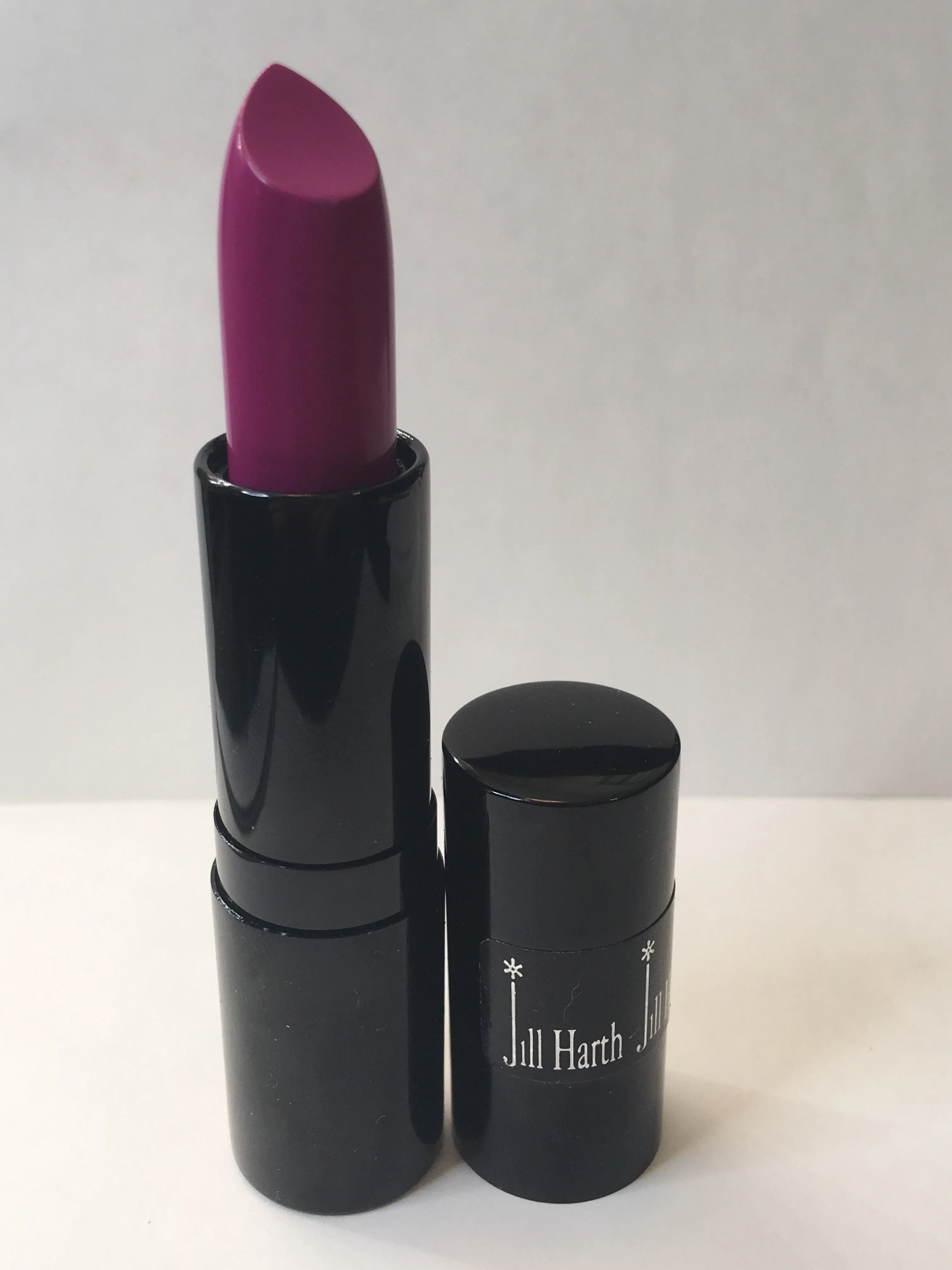 No Strings Vibrant Lipstick