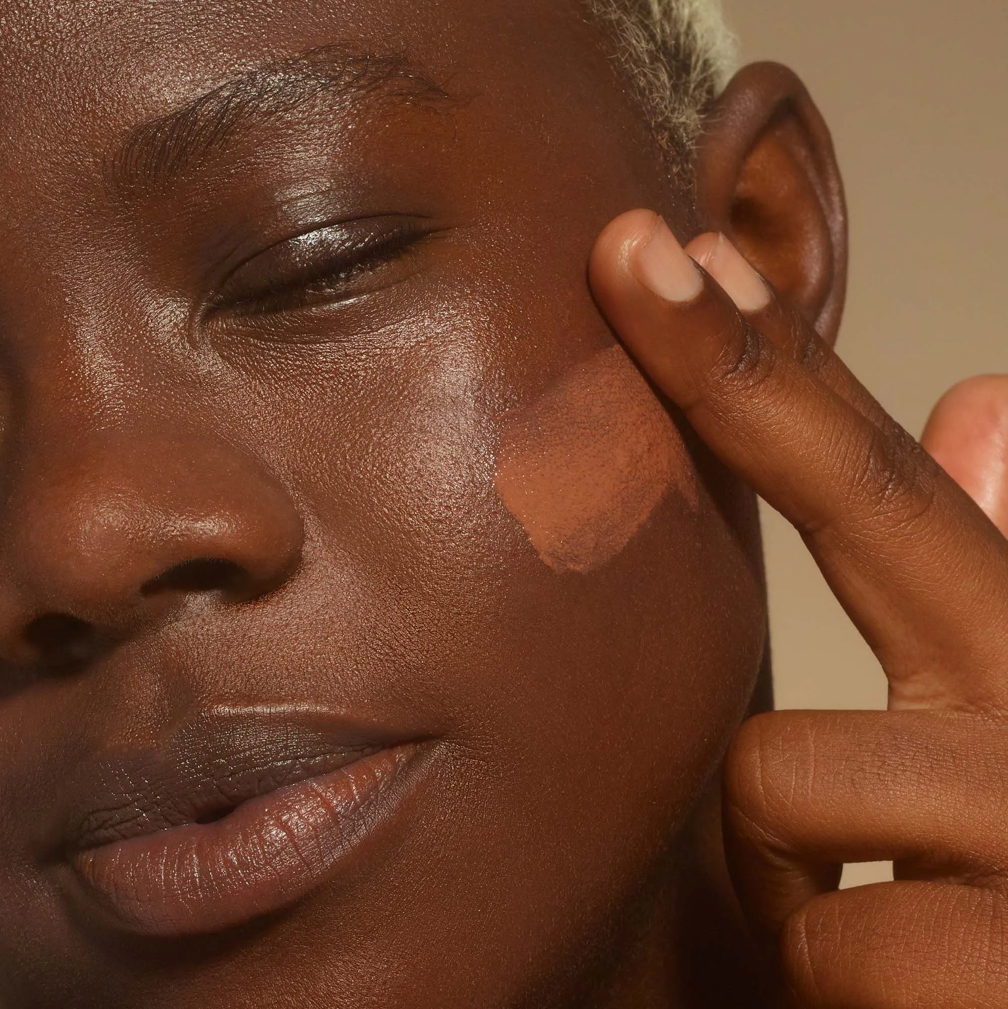 NUDESKIN Nudescreen Daily Mineral Veil SPF 30