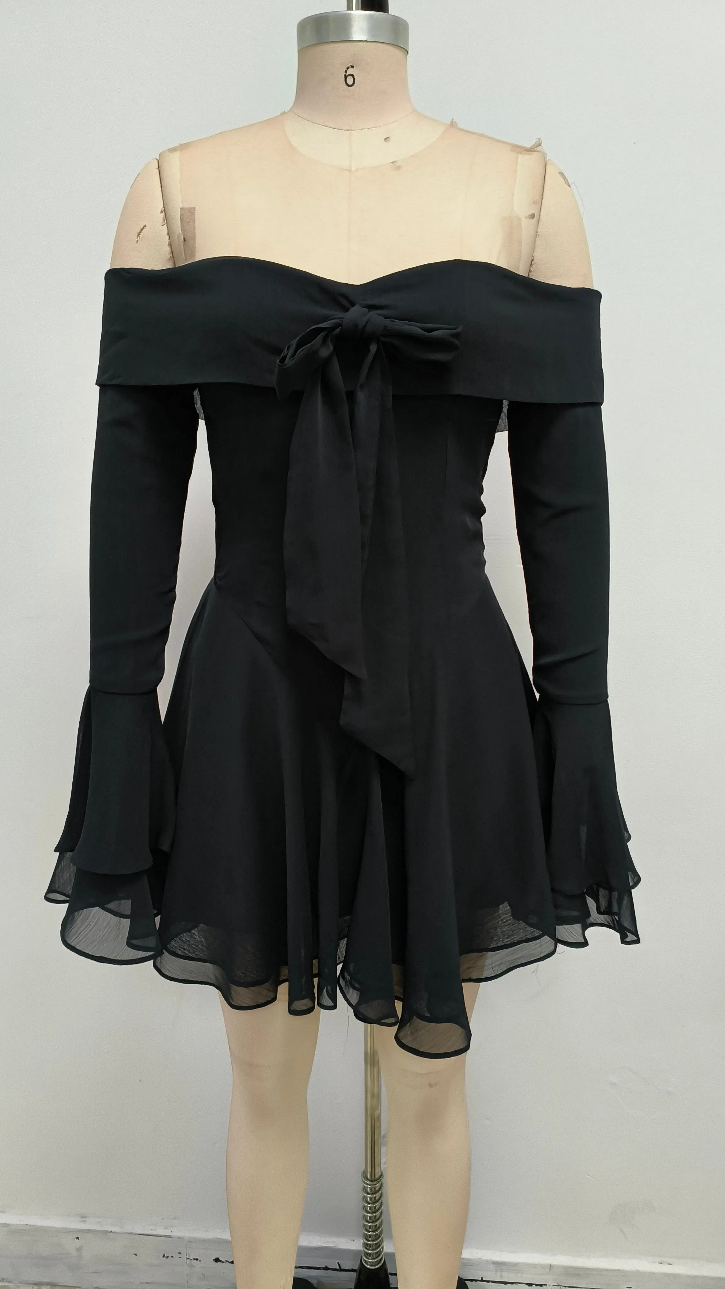 Off-shoulder tie long-sleeved mini dress black