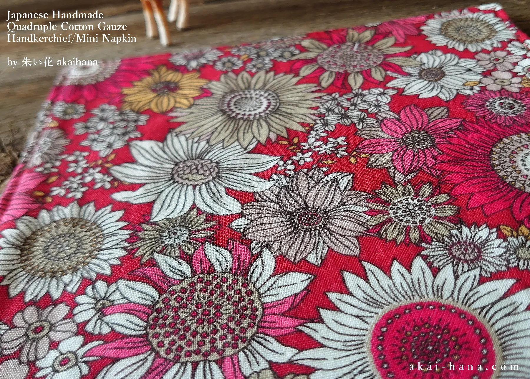 Quadruple Reversible Japanese Handkerchief, Flower Garden Red ⦿wghc0017