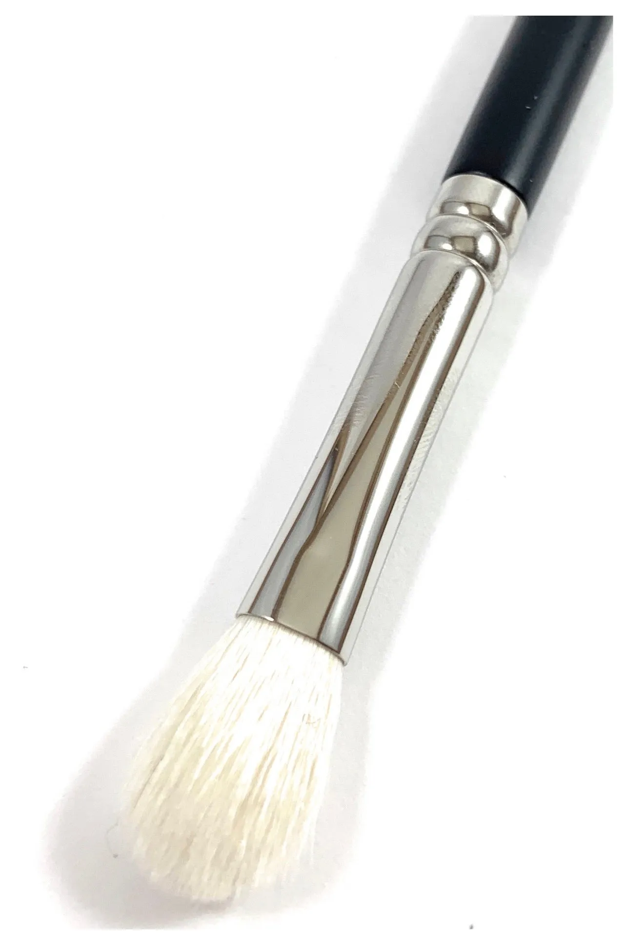 R&M 517 Ultra Soft Eyeshadow Blending brush