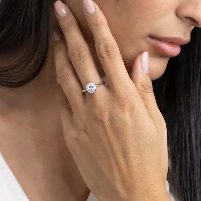 Silver ring with white cz 8mm facet