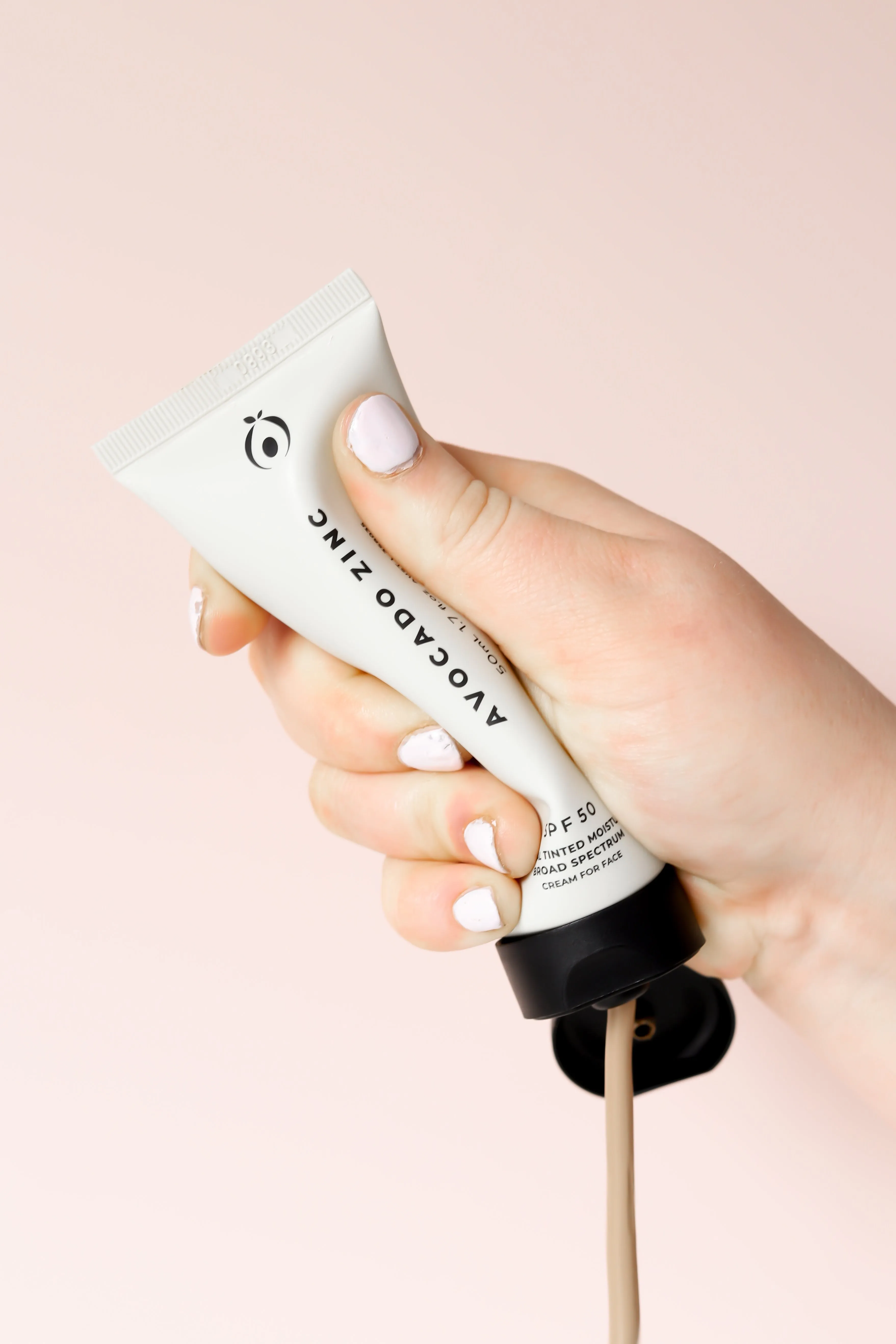 SPF 50 Natural Tinted Moisturiser: Light Medium