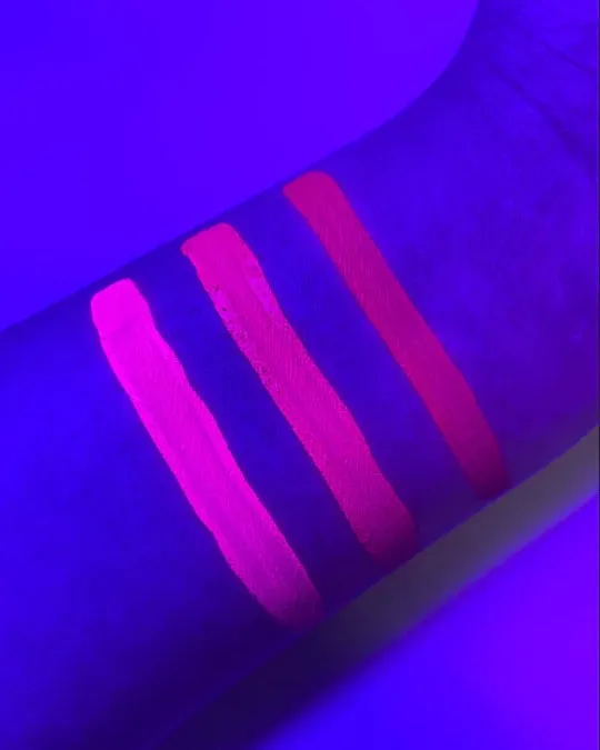 WET EYELINERS - COTTON CANDY (UV PINK) - GLISTEN COSMETICS